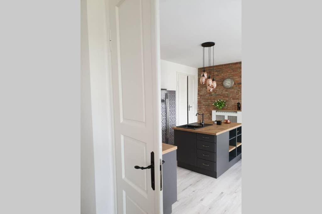 Apartament W Kamienicy Przy Plantach Kaliszki Exterior foto