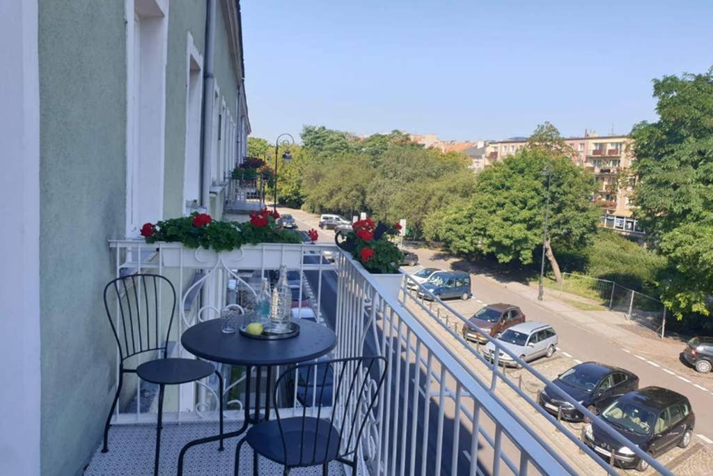 Apartament W Kamienicy Przy Plantach Kaliszki Exterior foto